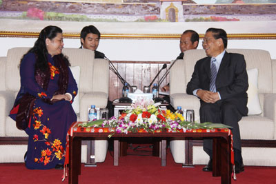 ທ່ານເລຂາທິການໃຫຍ່, ປະທານປະເທດລາວ ຕ້ອນຮັບ ຄະນະຜູ້ແທນຂັ້ນສູງຫວຽດນາມ